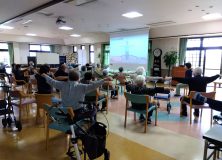 （守山デイ）百歳体操（行事活動内容）